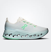 Women’s On Cloudsurfer Max in Ivory