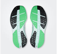 Women’s On Cloudsurfer Max in Ivory