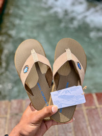 Southern Tide Flipjacks in Sand