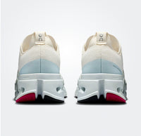Women’s On Cloud Surfer Max in Ivory Arctic