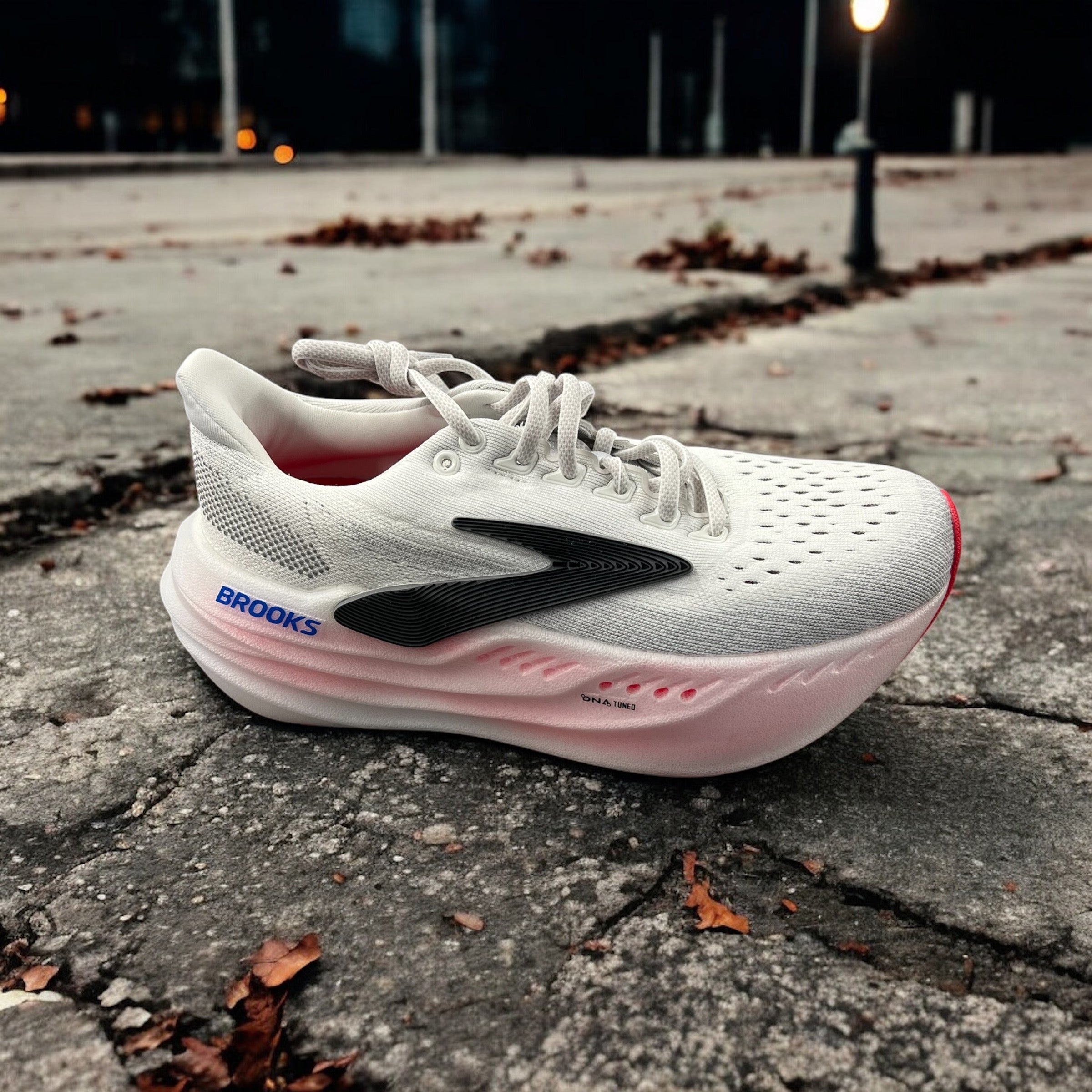 W Glycerin Max White Black Diva Pink – Norris Shoe Store