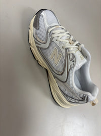 Womens New Balance 530